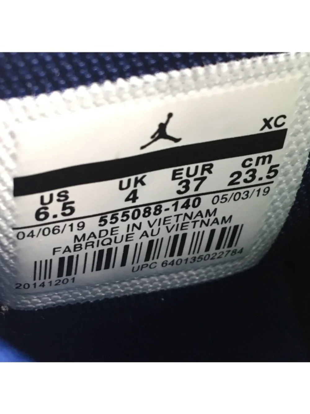 Air Jordan 1 Retro High OG Obsidian University Blue Size 6.5 555088-140